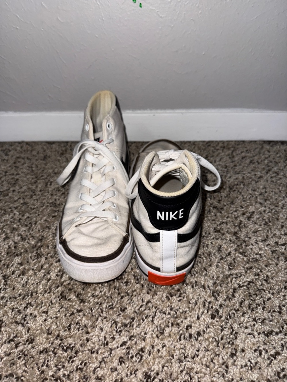 Nike Mid-Top Sneakers in White and Black